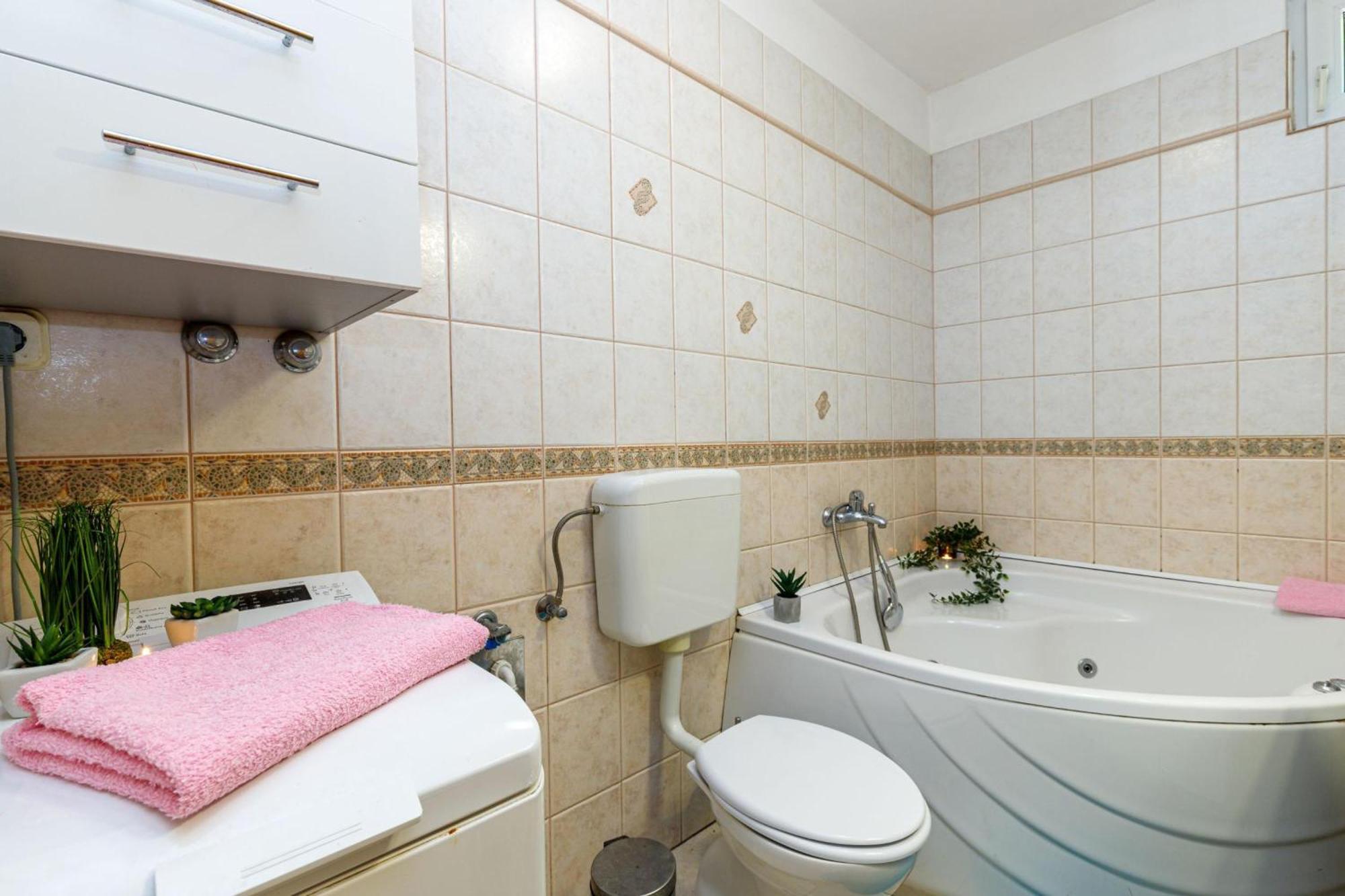 Seaview Apartment Tina Krk Island - Happy Rentals Krk Town Esterno foto